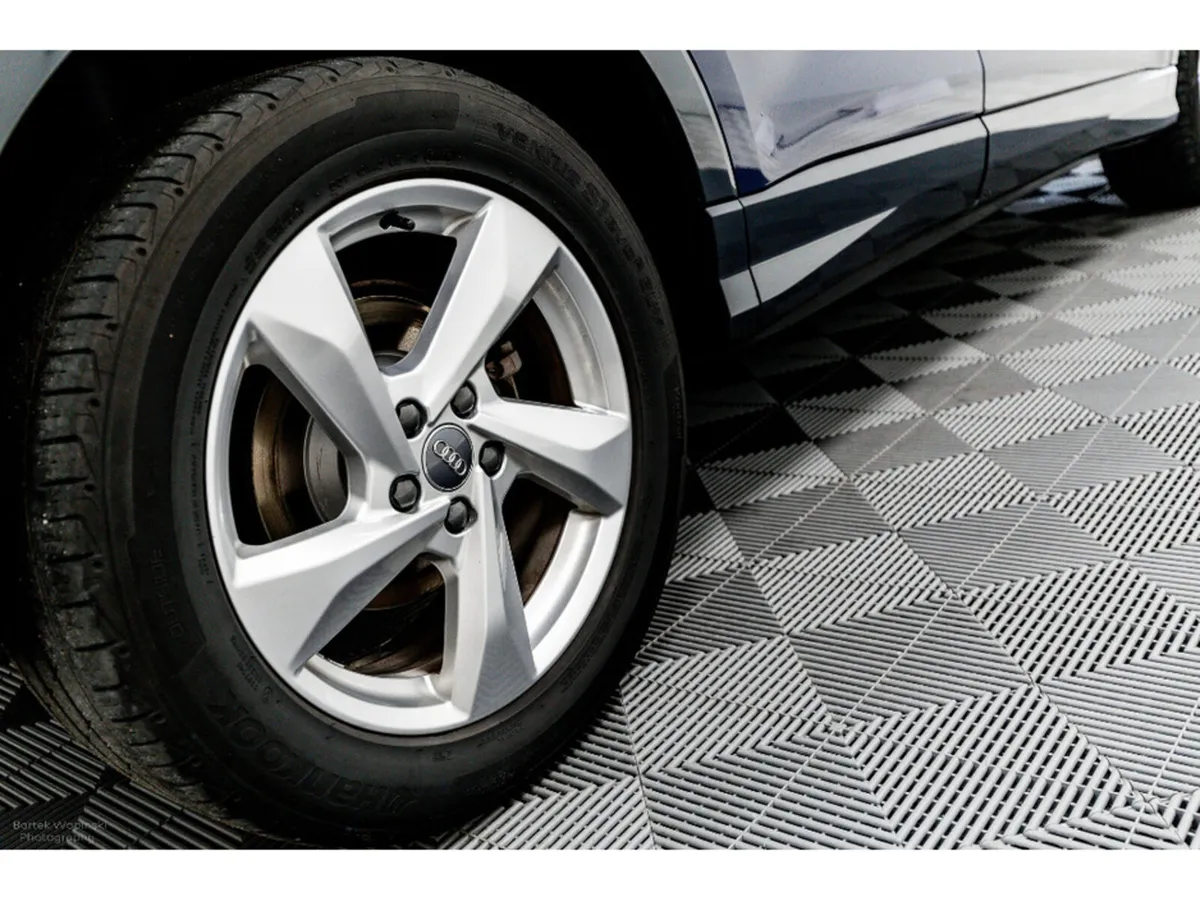 Audi Q3 *Quattro all wheel drive, Full leather Ult - Image 3