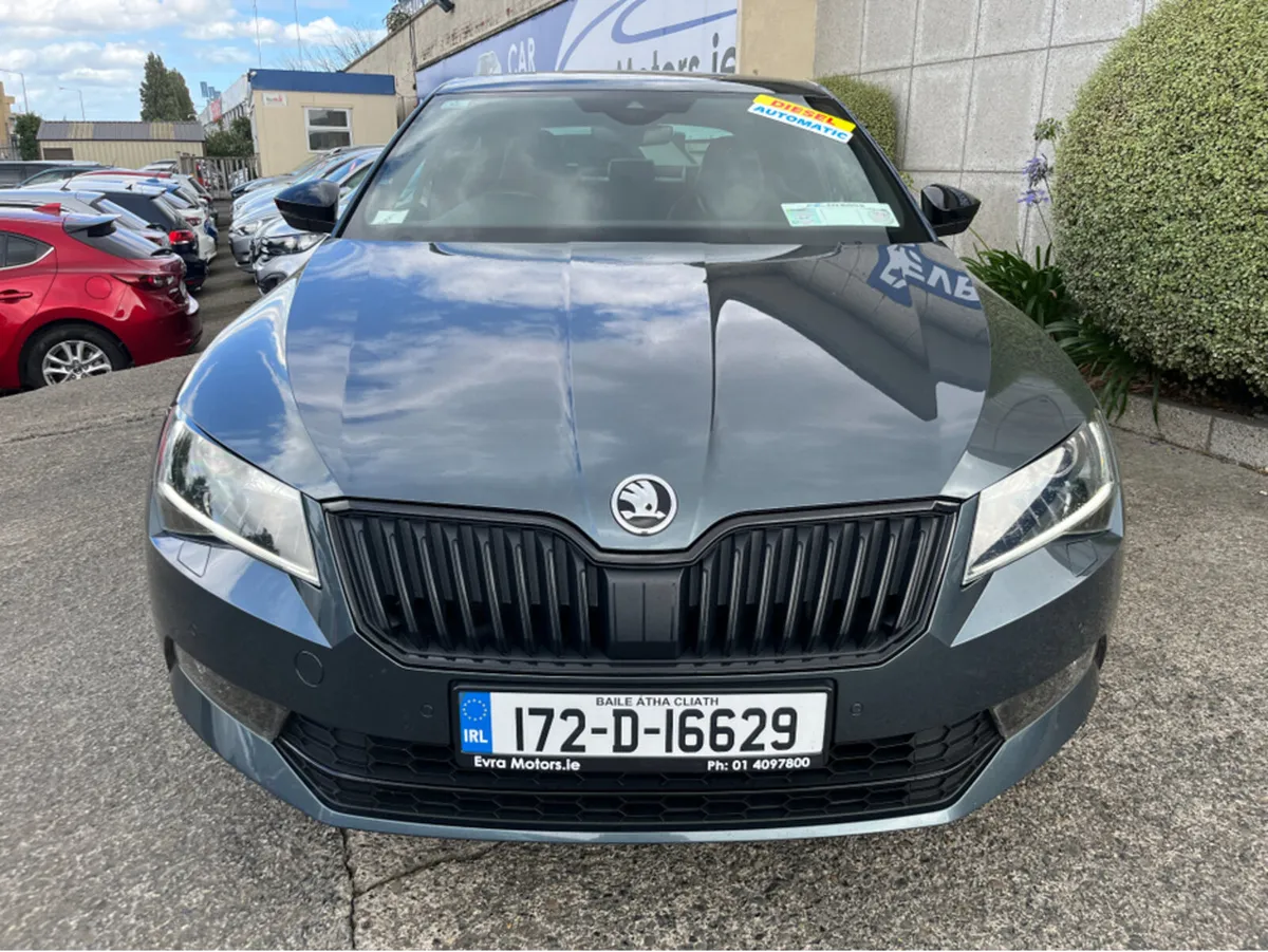 Skoda Superb SPORTLINE AUTOMATIC 2.0 TDI 150BHP // - Image 2