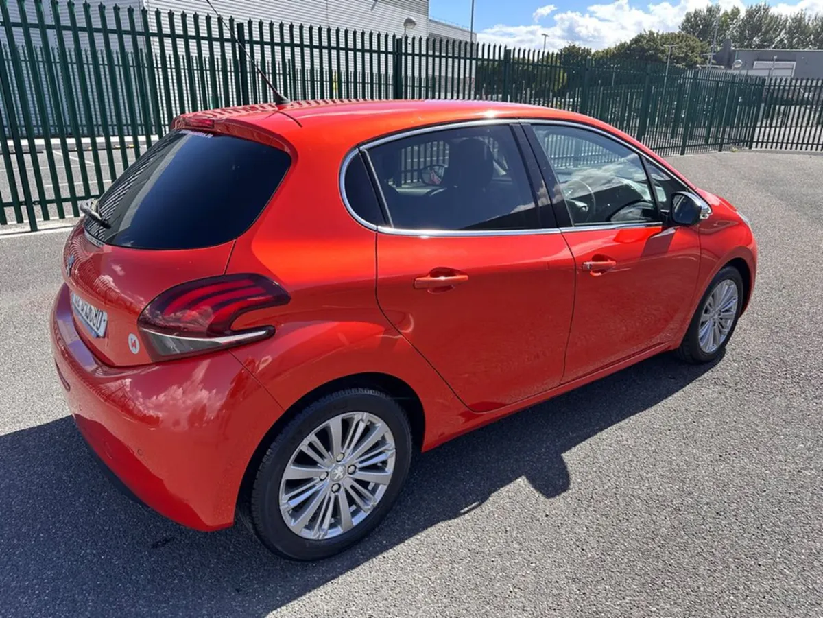 Peugeot 208 1.2 PETROL, WET BELT DONE, ALLURE MODE - Image 3