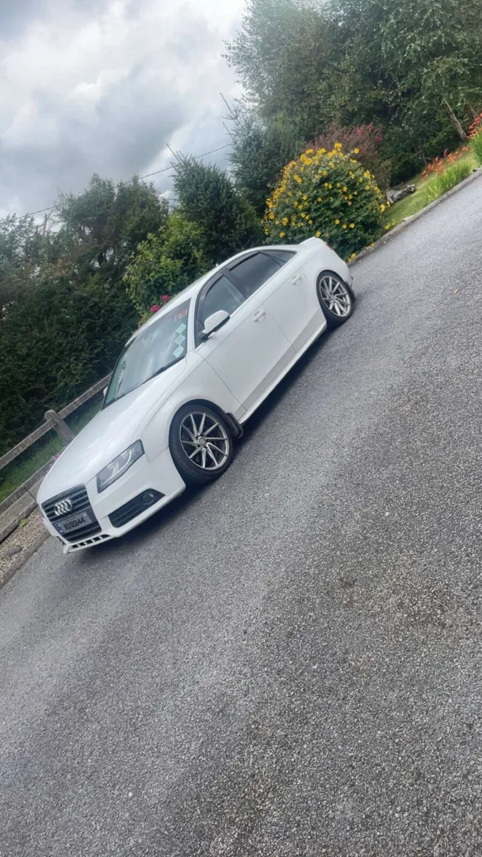 Audi a4 - Image 1