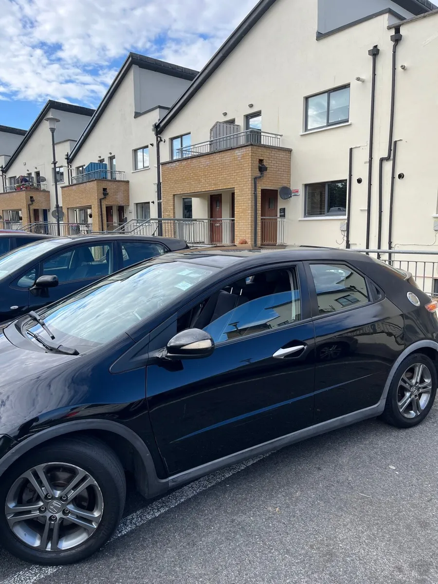 Honda Civic Hatchback - Image 3