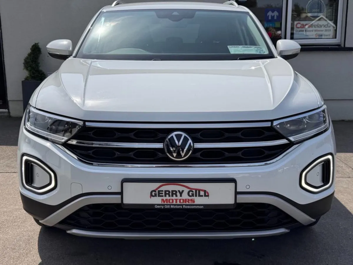 Volkswagen T-Roc STYLE 2.0 TDI MANUAL 6SPEED FWD 1 - Image 2