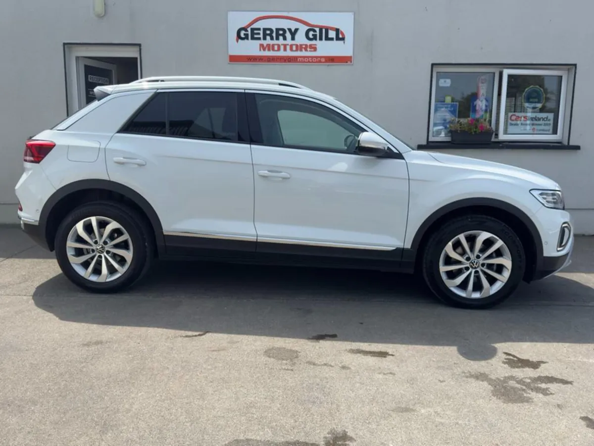 Volkswagen T-Roc STYLE 2.0 TDI MANUAL 6SPEED FWD 1 - Image 3