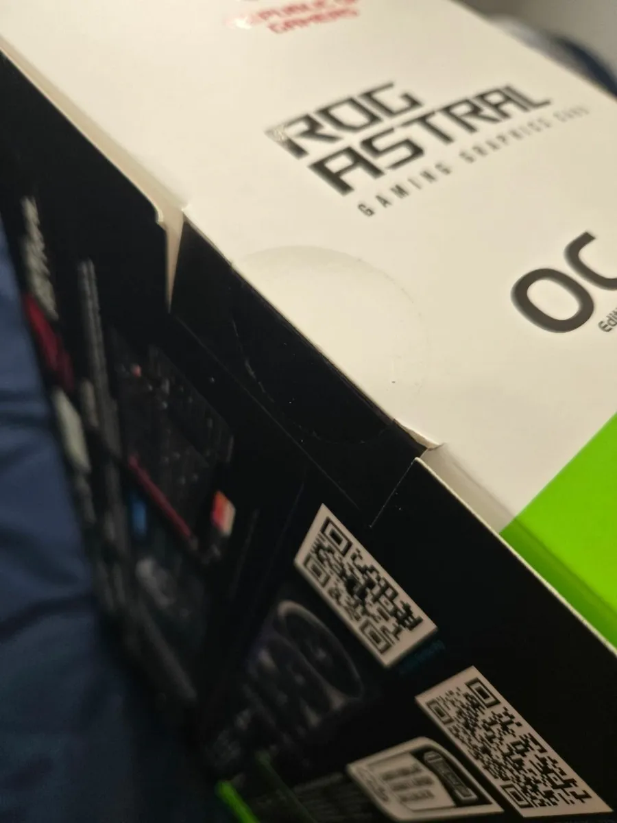 ASUS ROG Astral Nvidia GeForce RTX 5080 16GB GDDR7 - Image 3