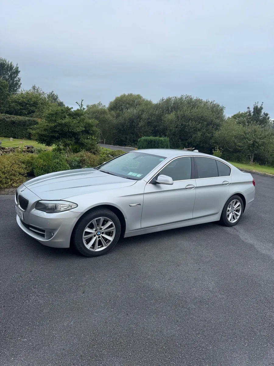 BMW F10 525d - Image 2