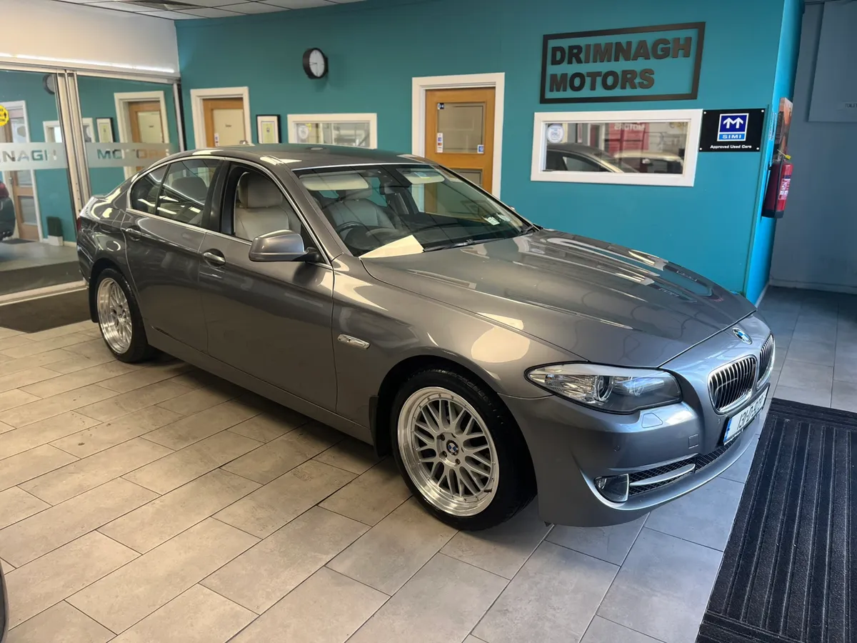 Bmw 520 D 2013 - Image 2