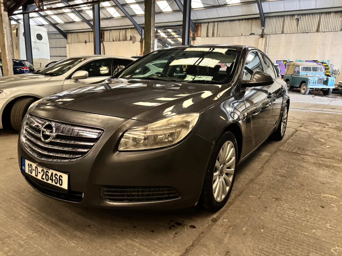 Opel Insignia 2010 - Image 1