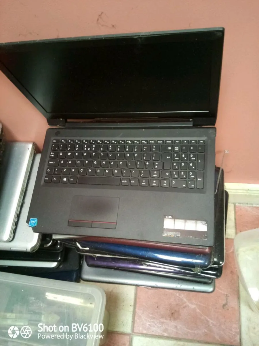 Laptop lot+ charger , screen etc - Image 4