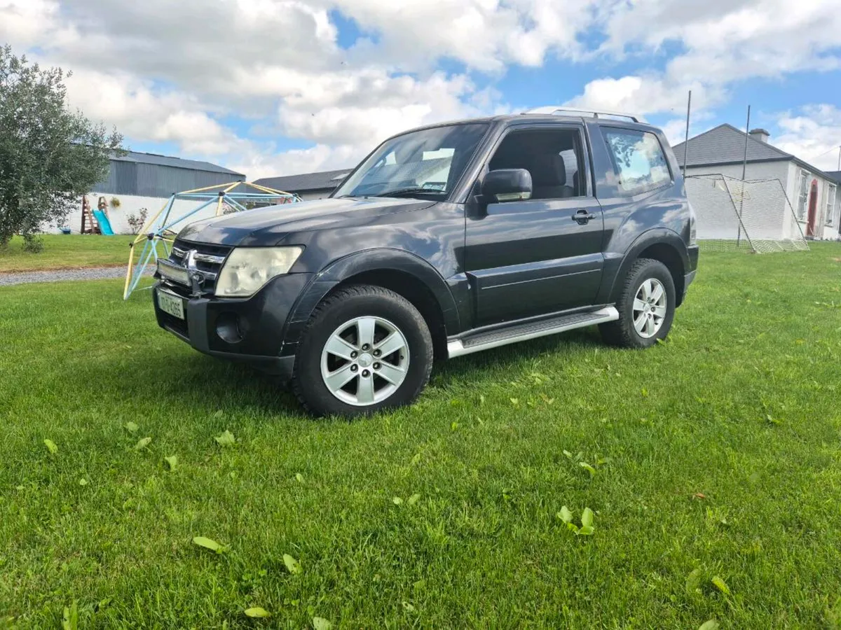 Mitsubishi pajero - Image 1