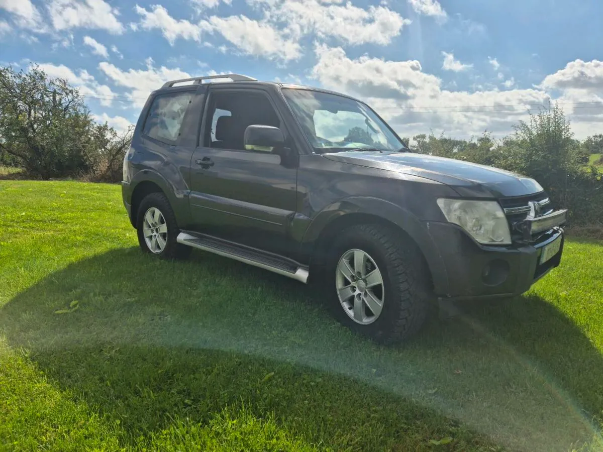 Mitsubishi pajero - Image 2