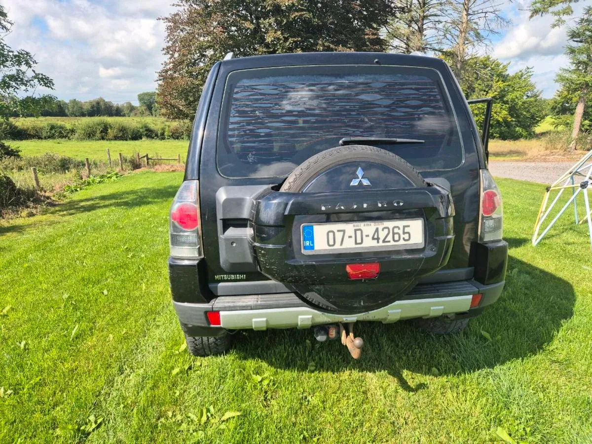 Mitsubishi pajero - Image 4