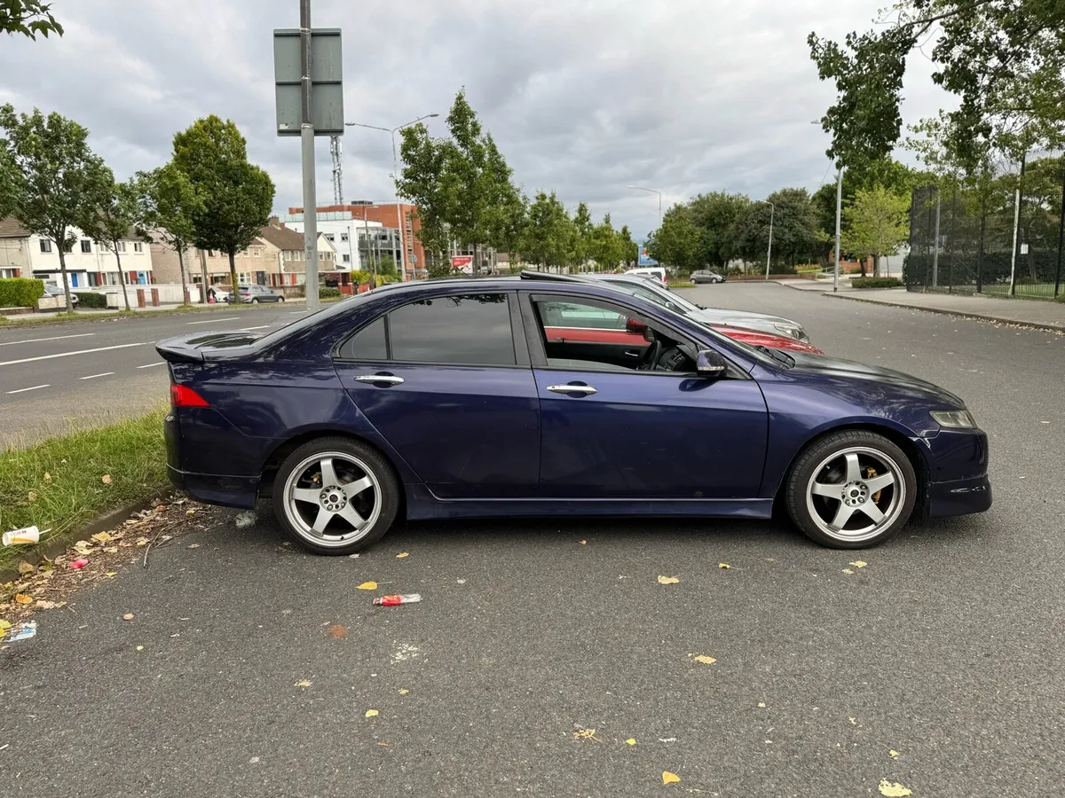 Honda accord sr 2004 2.0 petrol - Image 3