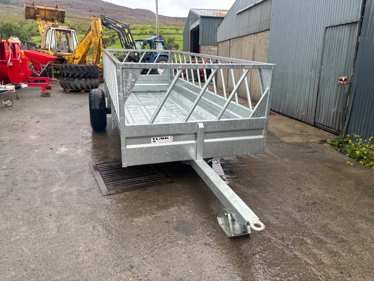 New Tractor Bale Feeding Trailer - Image 3