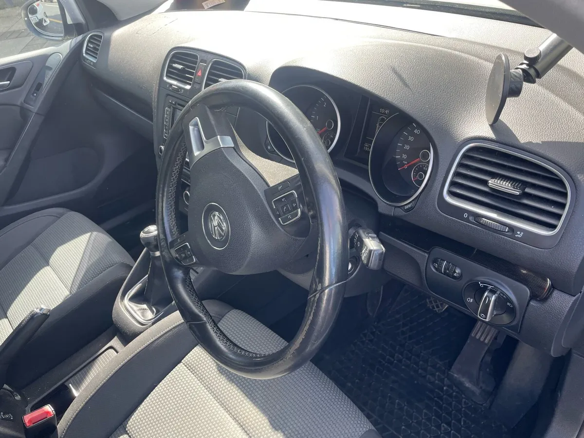VW Golf - Image 3