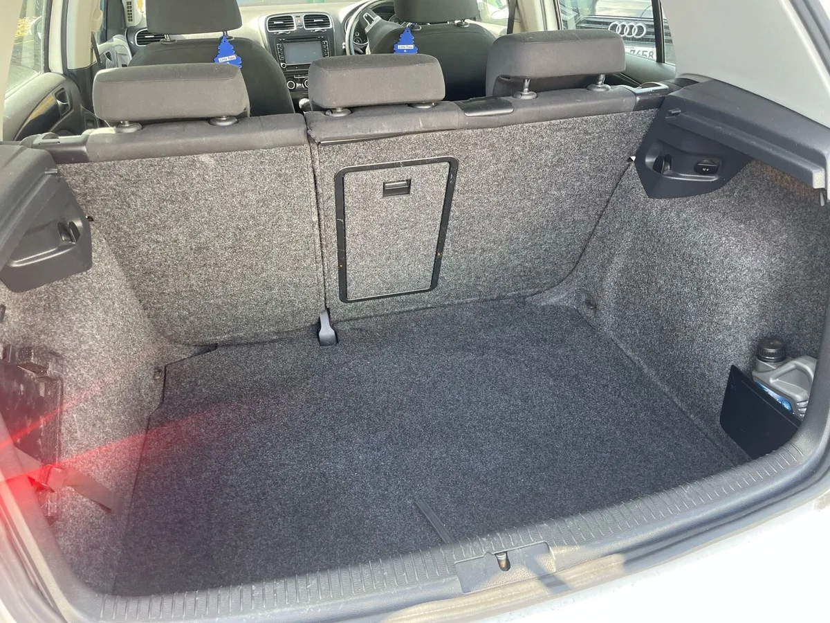 VW Golf - Image 4