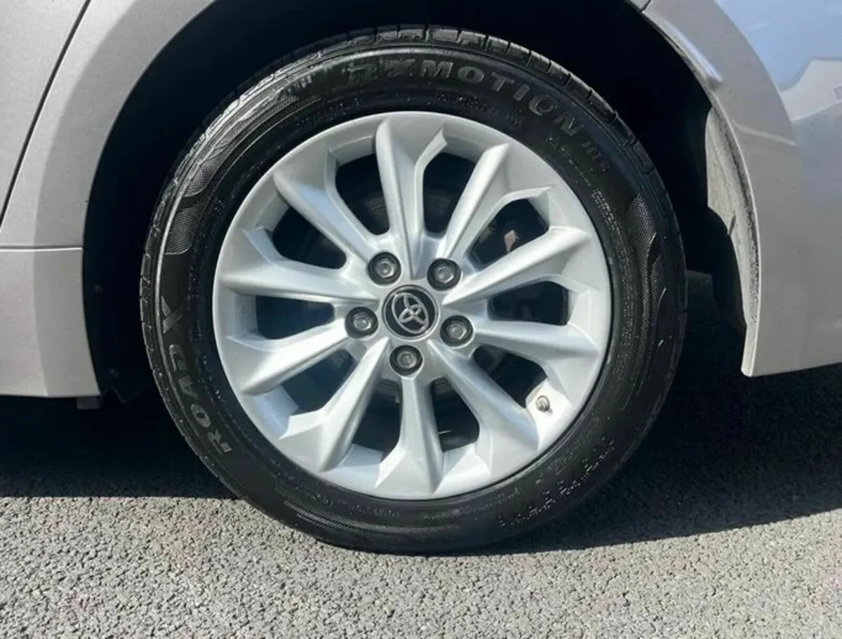 4 x Toyota Corolla Centre Caps - FREE POST - Image 2