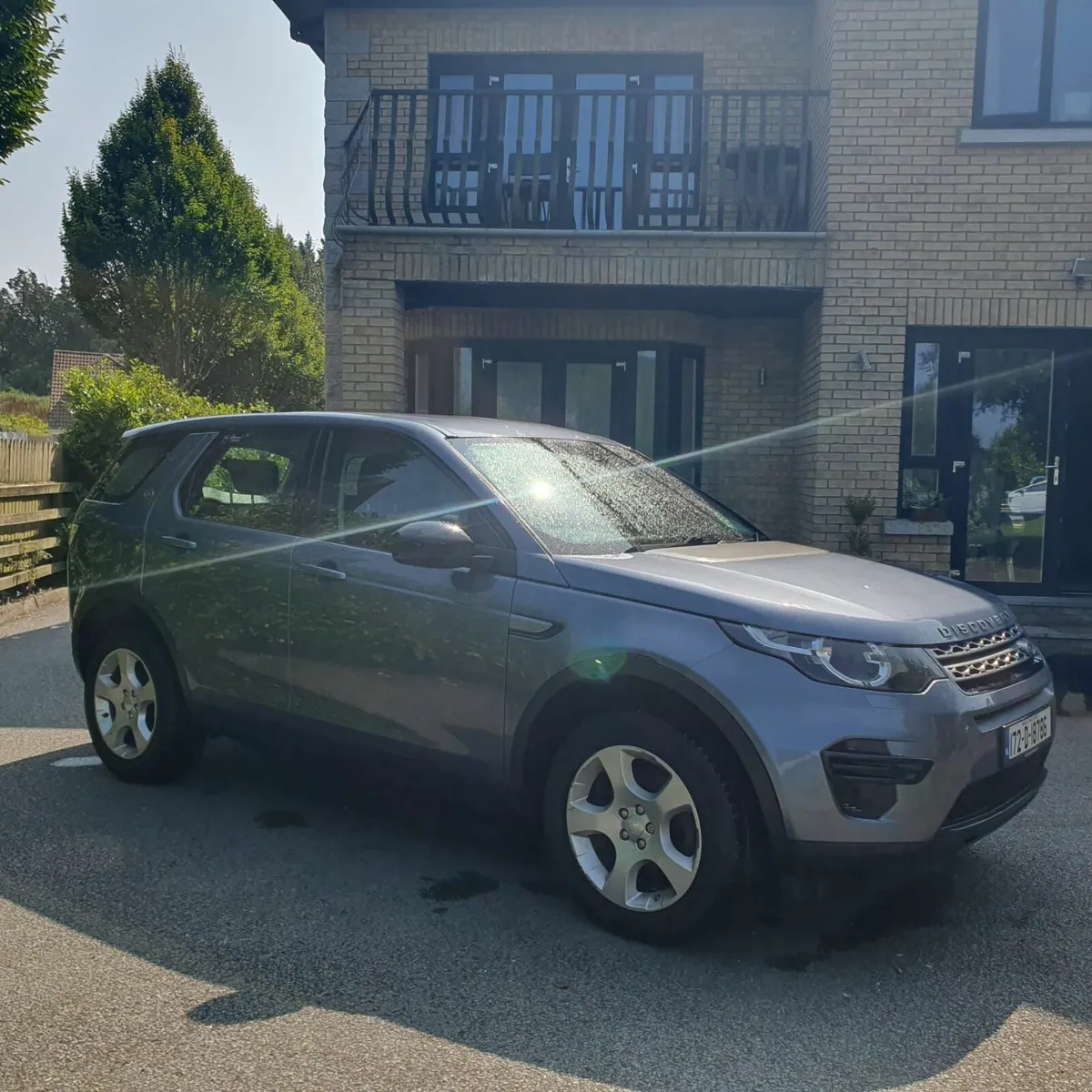 Land Rover Discovery Sport 2017 - Image 2
