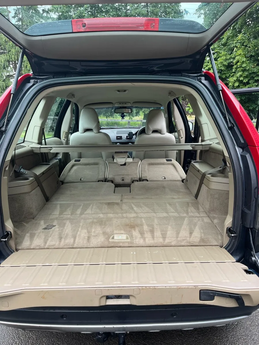 Volvo XC90 - Image 4