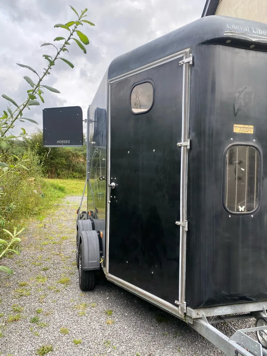 Cheville Liberte Pullman XL Horse Trailer - Image 2