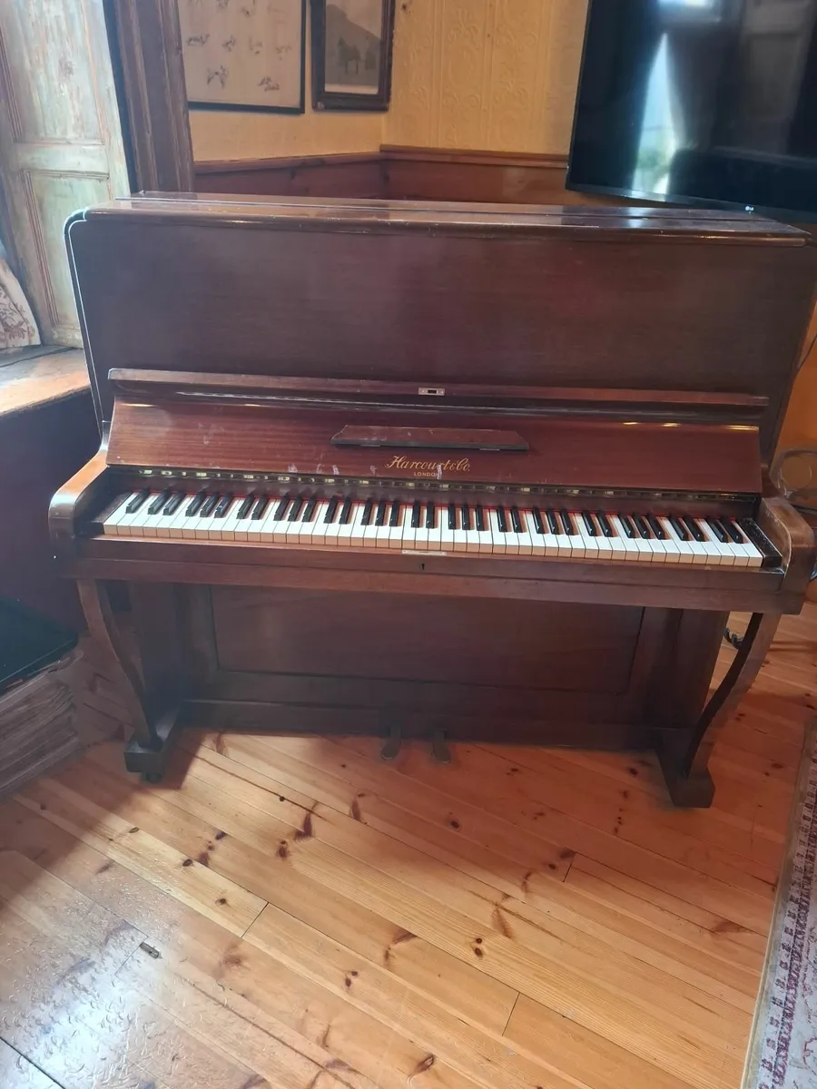 Piano - Image 2