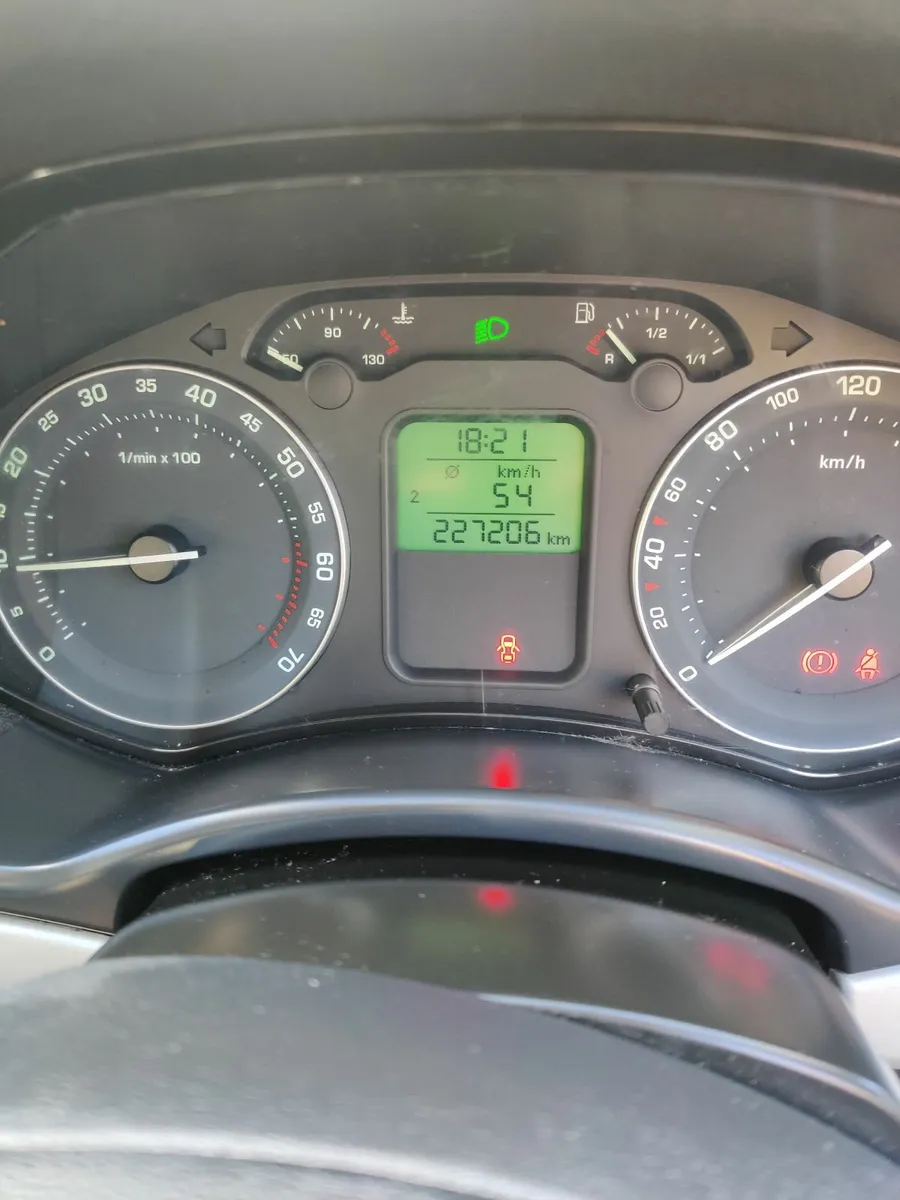 Skoda Octavia 2009 - Image 1