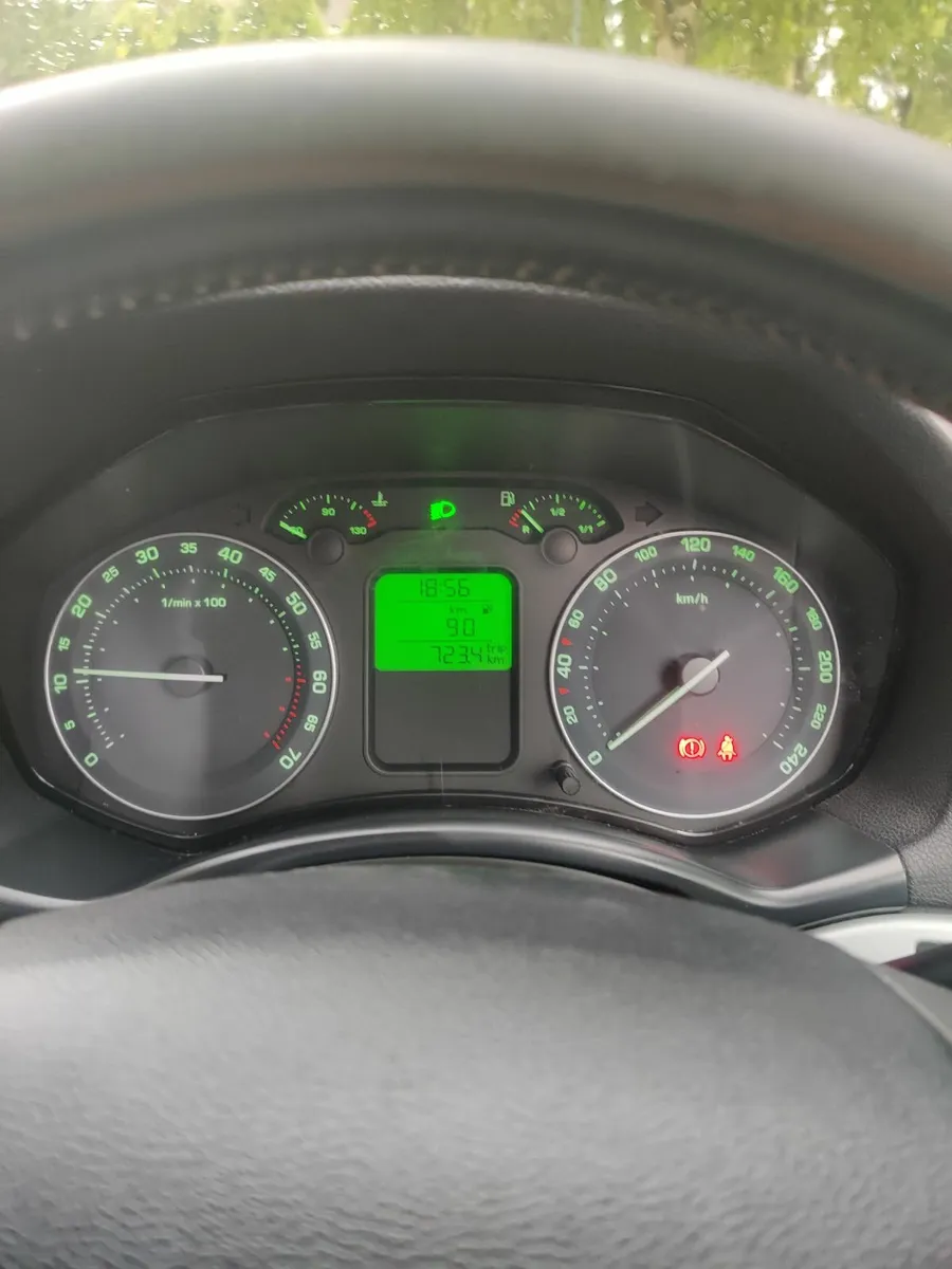 Skoda Octavia 2009 - Image 4