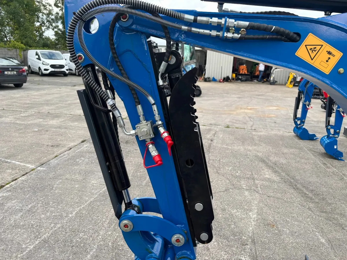 Kubota Powered RIPPA R18 PRO... Full Cab... - Image 2