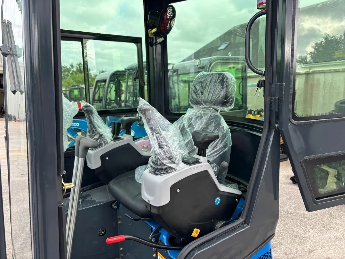Kubota Powered RIPPA R18 PRO... Full Cab... - Image 3