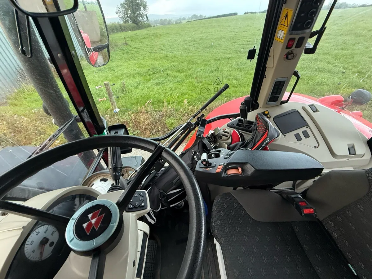 Massey 7718 - Image 4