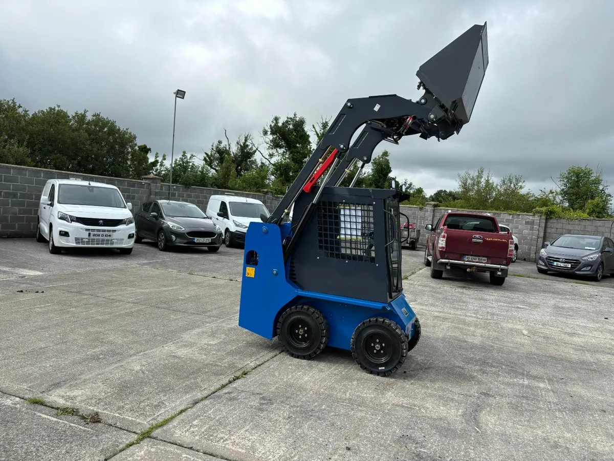Kubota Powered Rippa RS07... Skid Steer... - Image 3