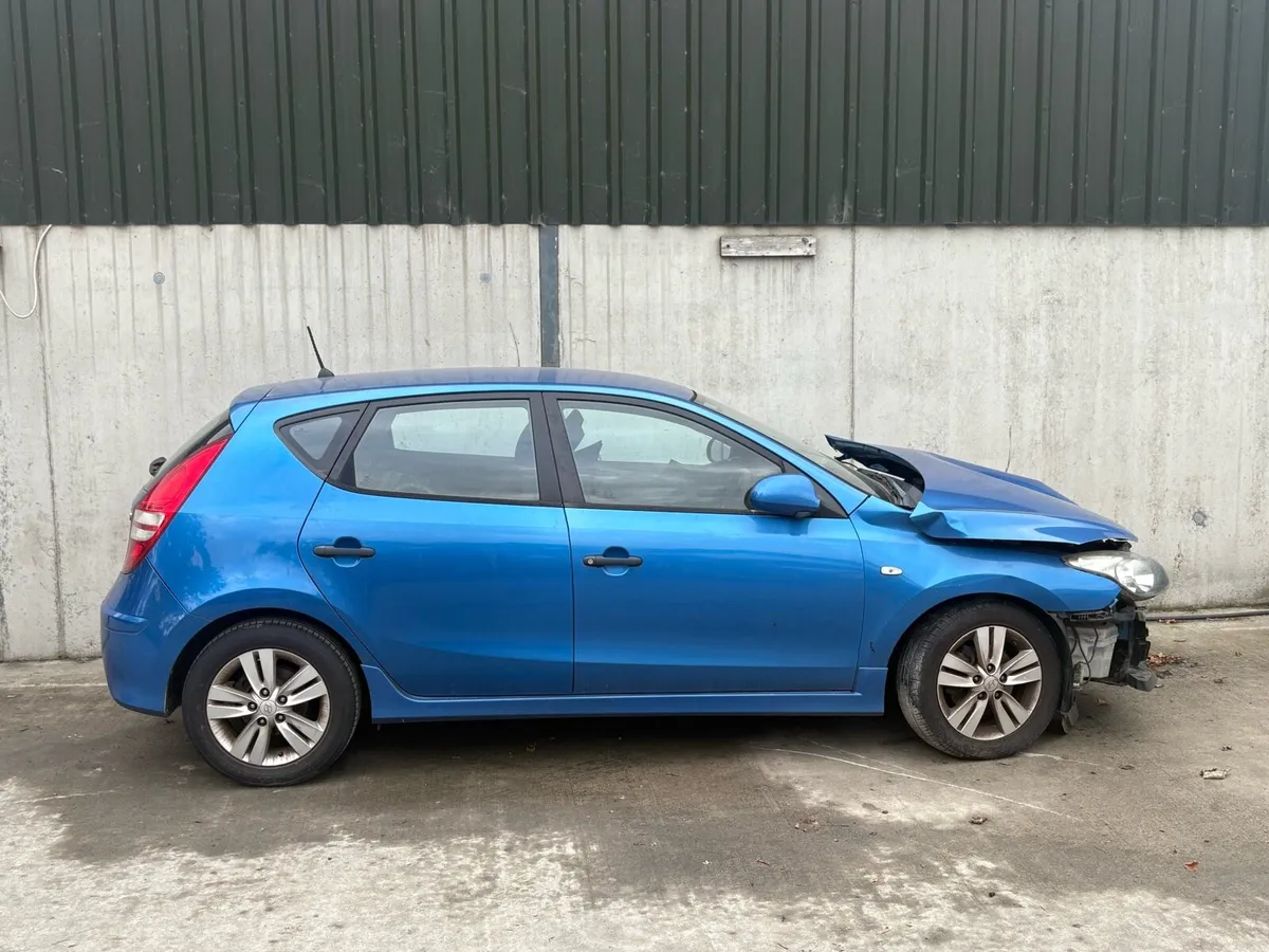 2010 Hyundai I30 parts - Image 4