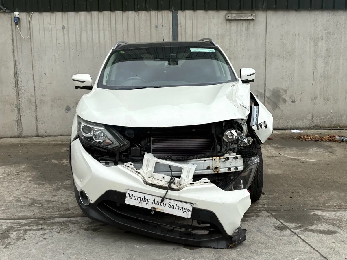 2017 Nissan Qashqai for parts - Image 1