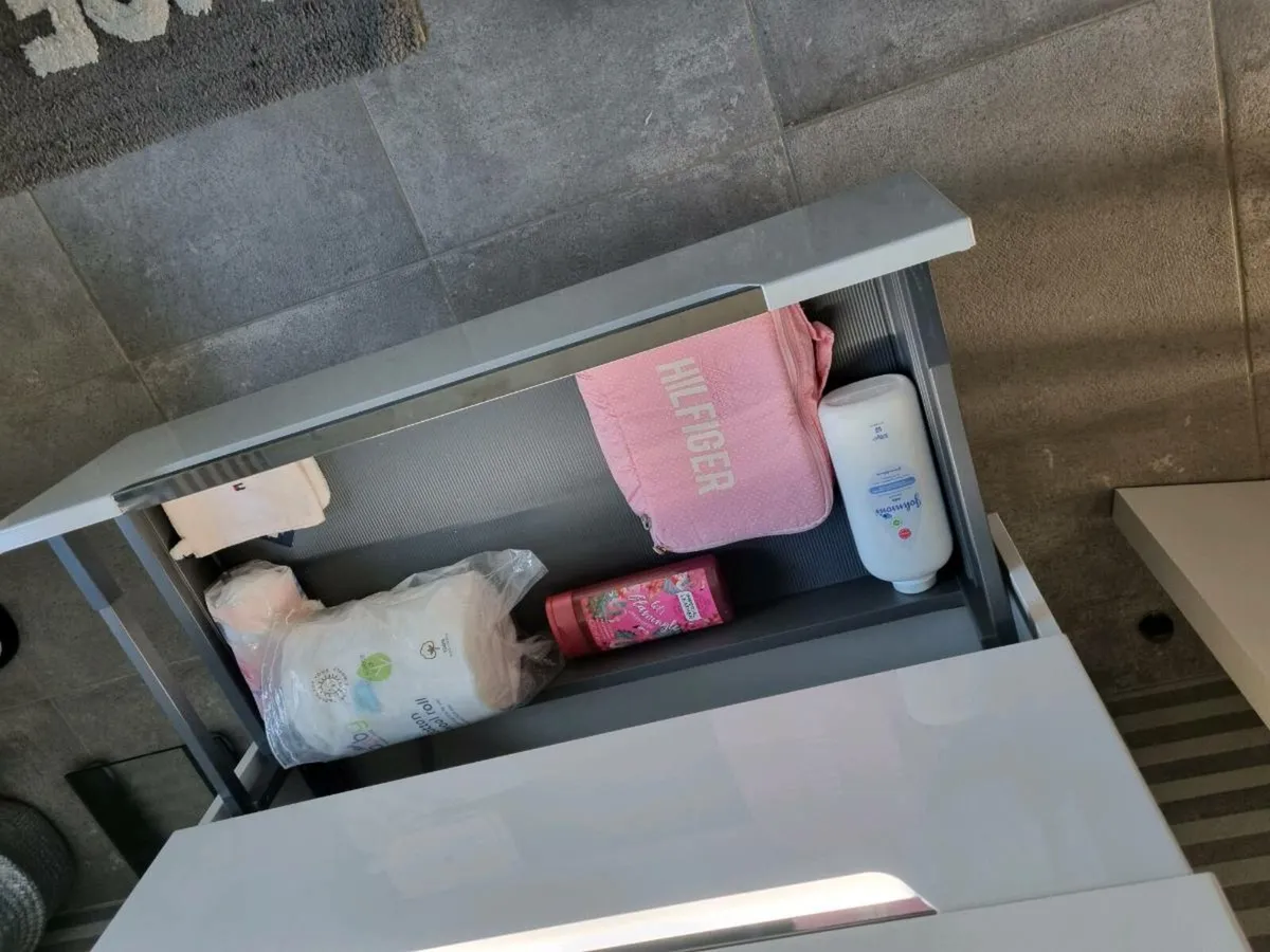 Bathroom sink unit - Image 3