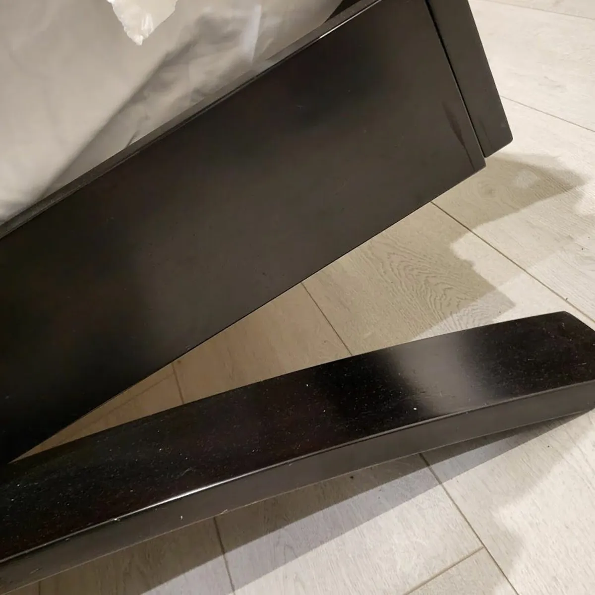 Kingsize Bed - Image 3