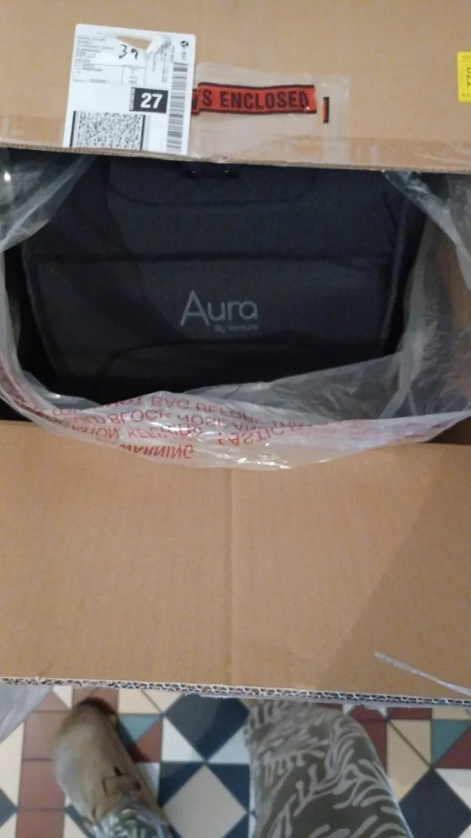 Buggy - Aura Stroller by Venture, Ultra Compact - Image 2