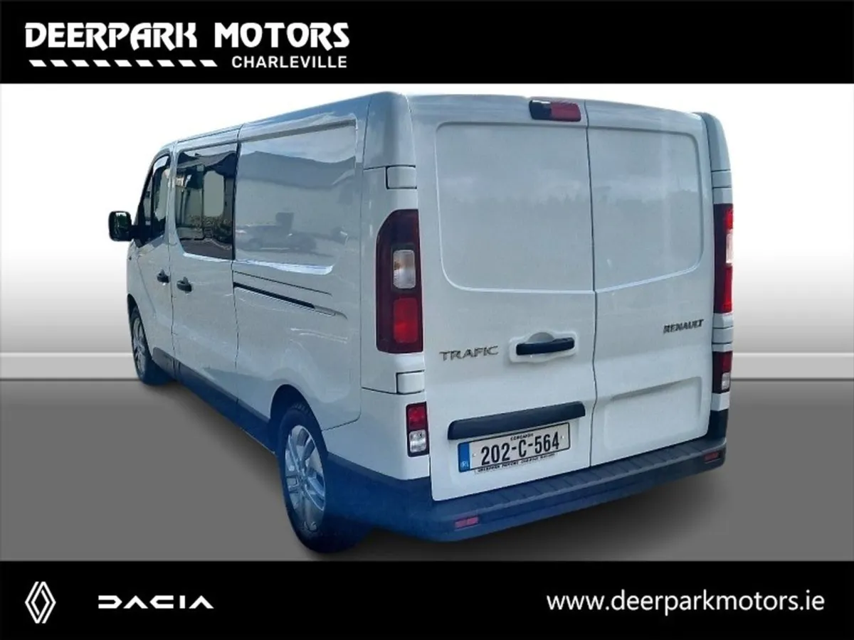 Renault Trafic 145bhp Crew Van Sport 2.0 - Image 2