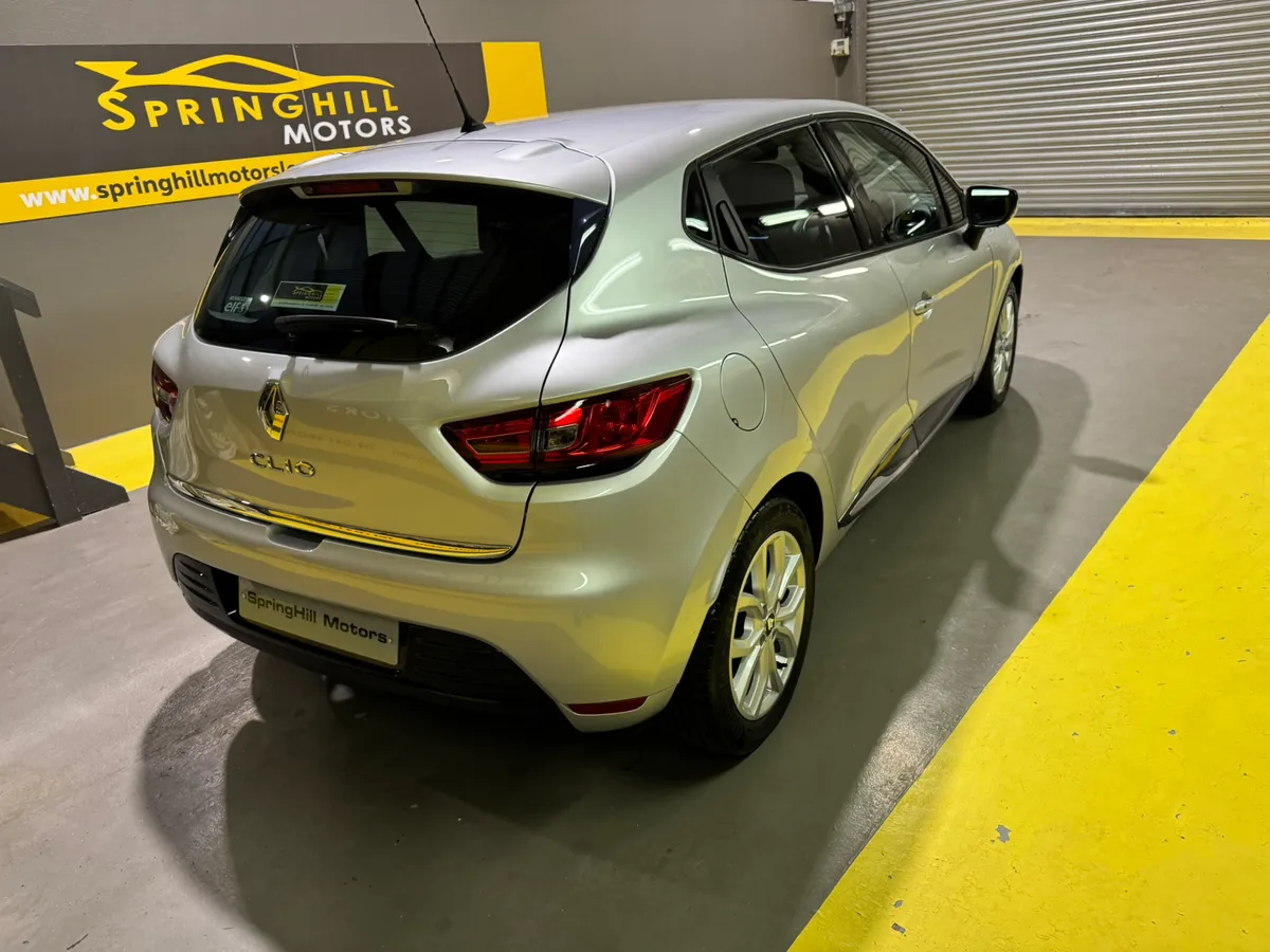 2017 Renault Clio IV DYNAMIQUE NAV 1.2 Petrol 4DR - Image 3