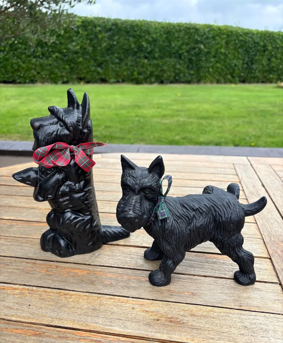 Vintage Pair of Westie Dog Door Stops - Image 1