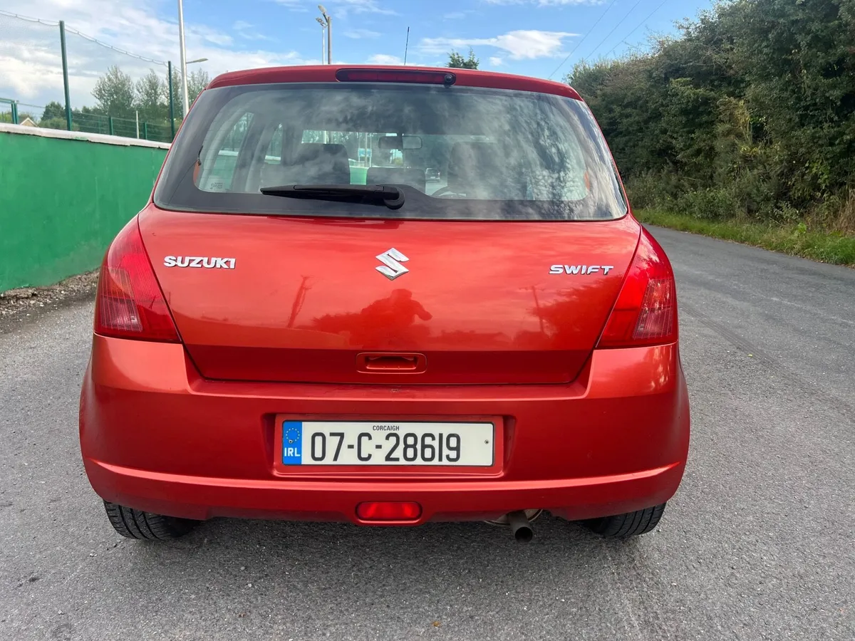 Suzuki Swift 2007 1.3 petrol €1900 or nearest offe - Image 3