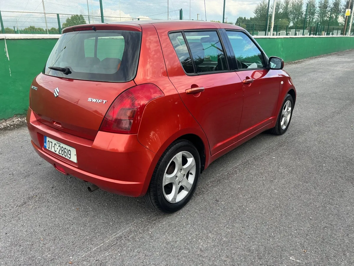 Suzuki Swift 2007 1.3 petrol €1900 or nearest offe - Image 2