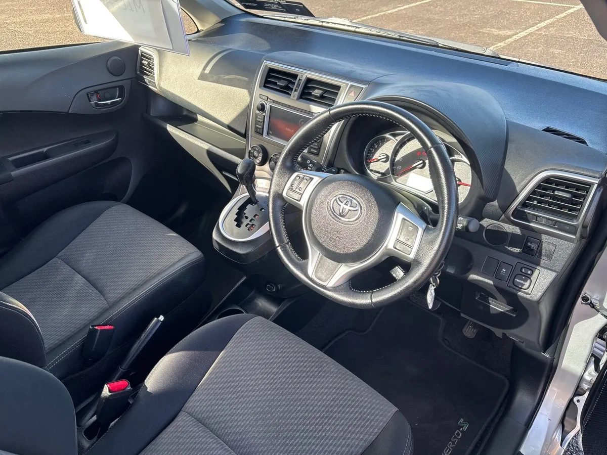 Toyota Verso-S 2014 - Image 4