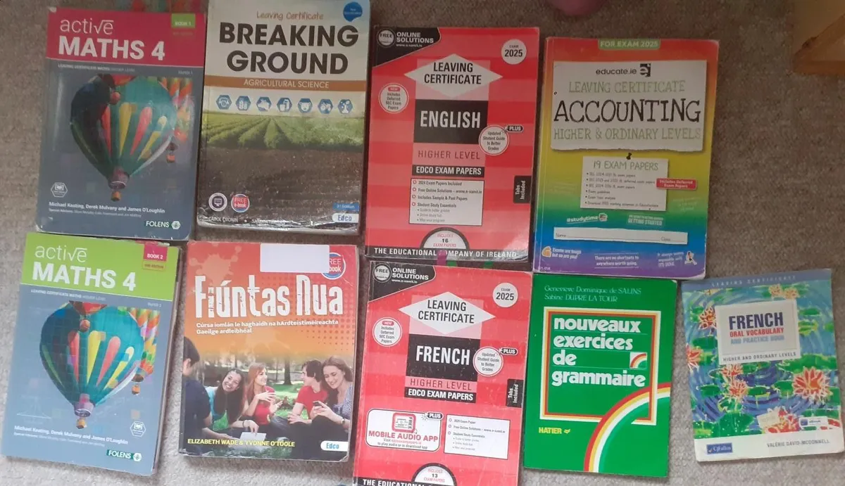 School books - Image 1