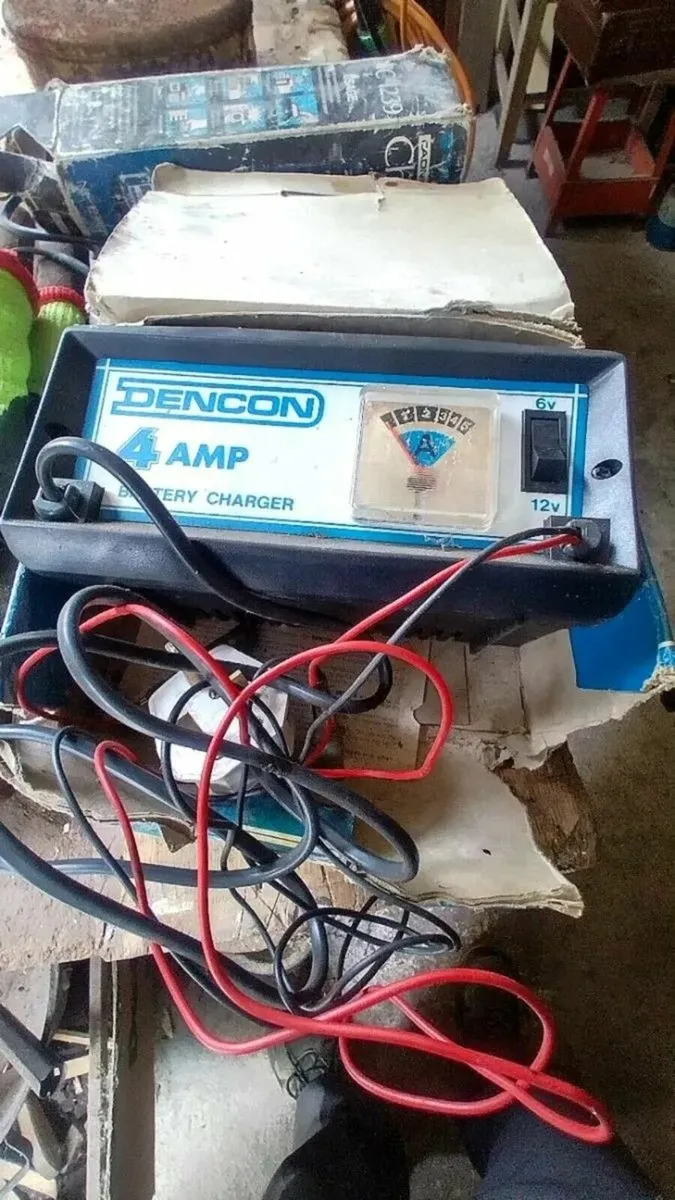 Old Vintage DUNCON 6Amp battery Charger - Image 4