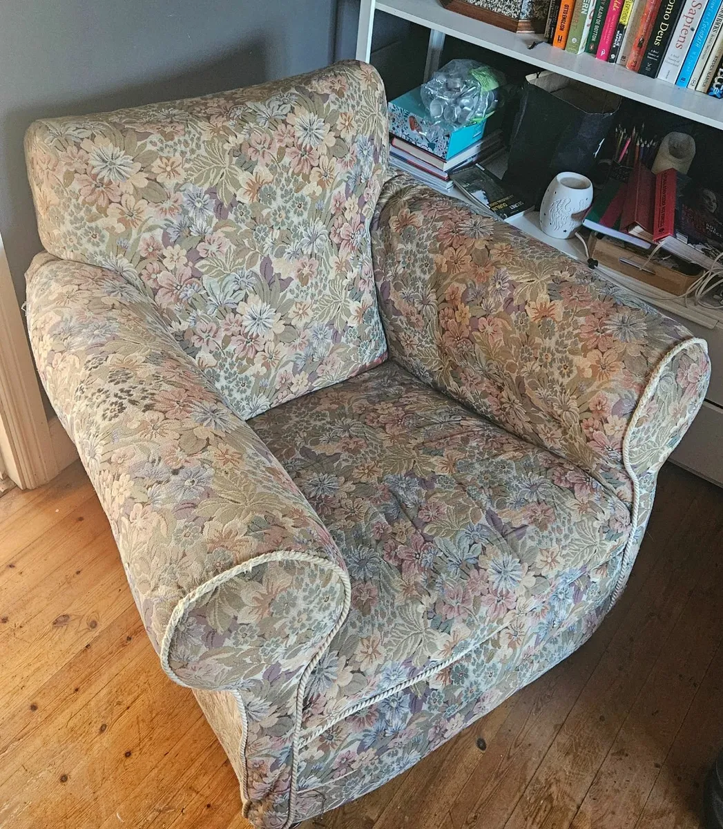 Vintage Floral Armchair - Image 2