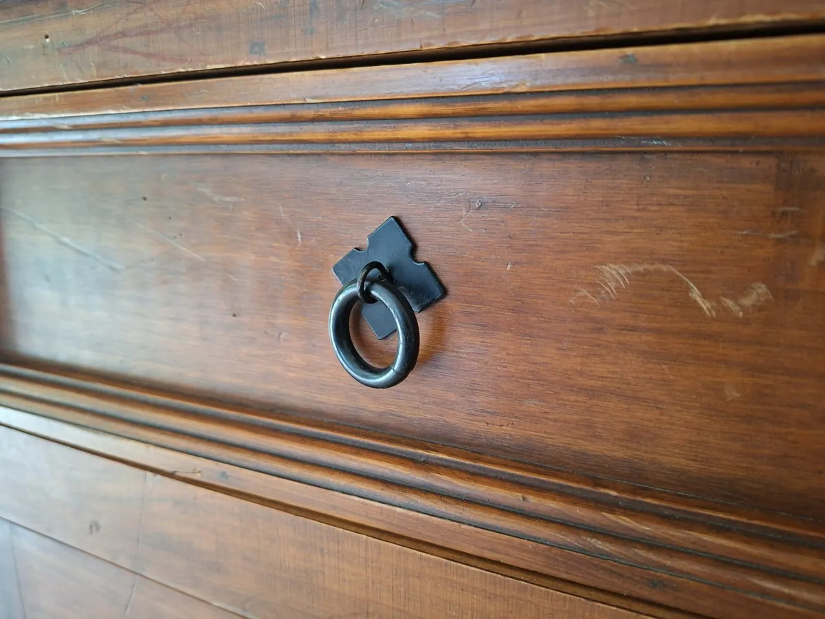 Minogue Furniture Display Cabinet & Sideboard - Image 2