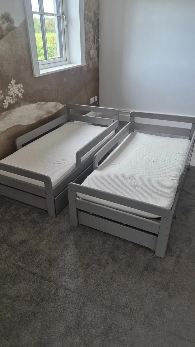 Toddler beds x 2 - Image 1