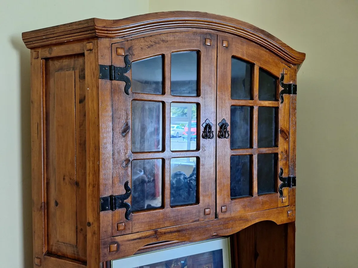 Minogue Furniture Display Cabinet & Sideboard - Image 2