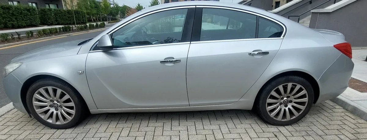 Opel Insignia 2011 - Image 1