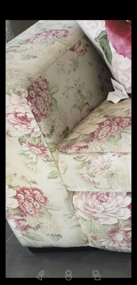 Unusual Floral Couch - Image 2