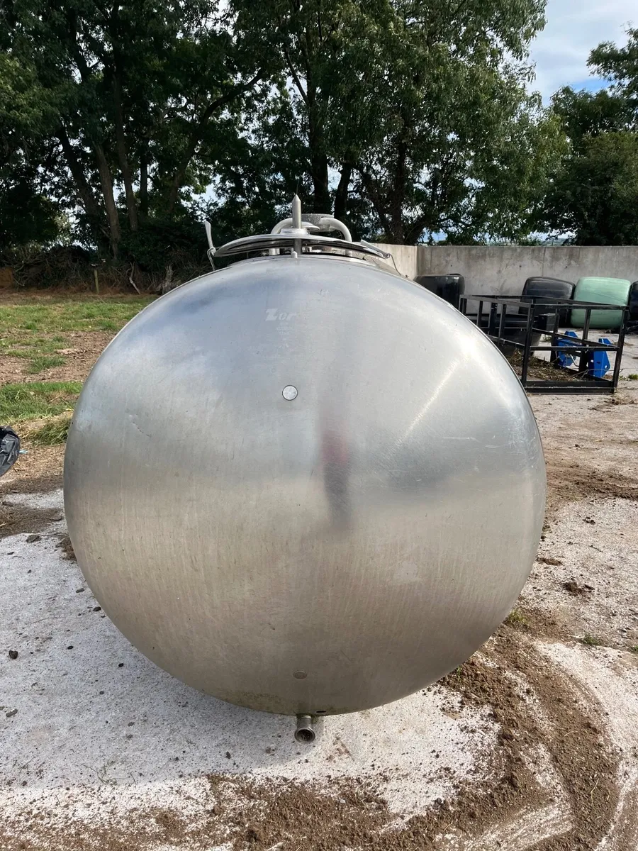 650 Gallon Bulk tank - Image 3